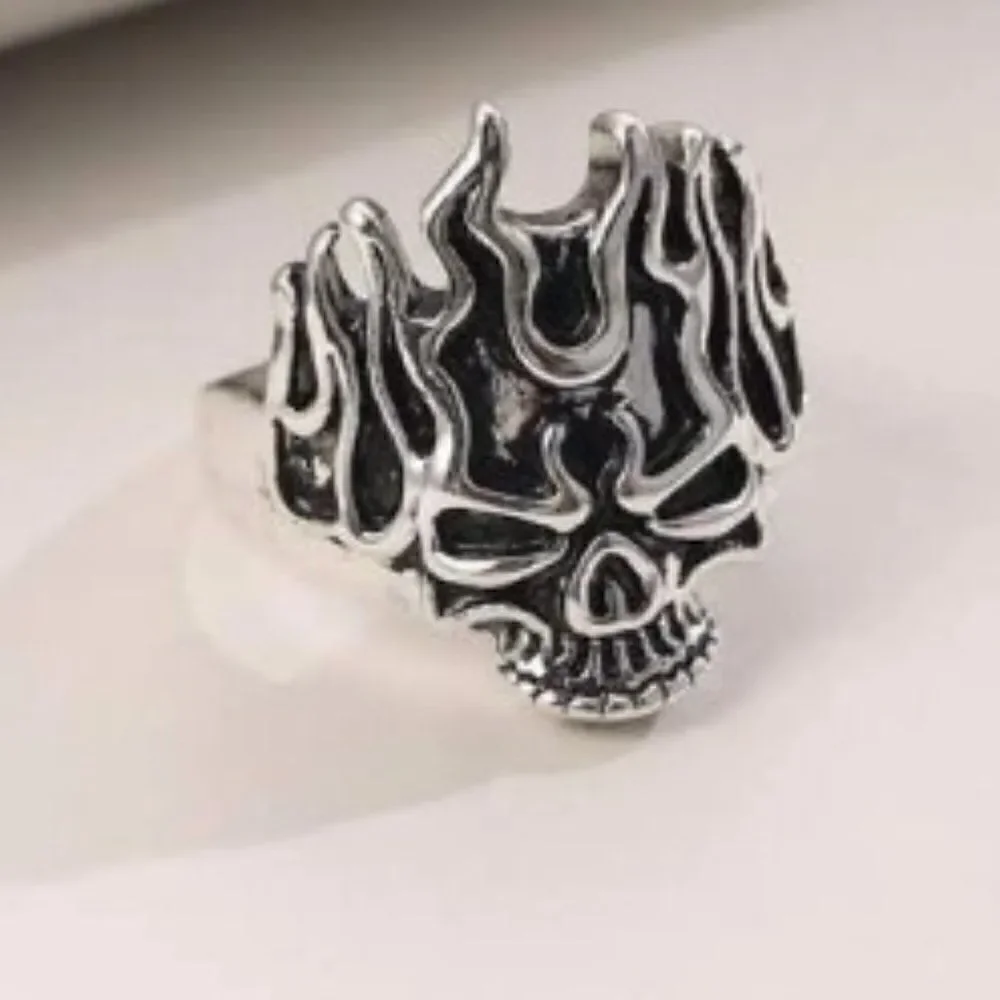 STERLING SILVER SKULL FLAMING RING